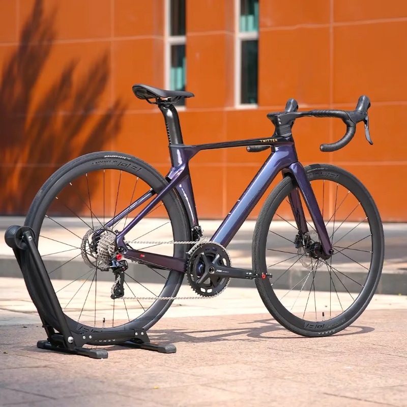 Bicicletta da Strada in Fibra  - Cycling Gear And Equipment recensione e prezzo